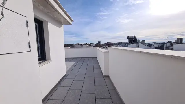 Terraza en la azotea – Casa en Venta en el Hipercor
