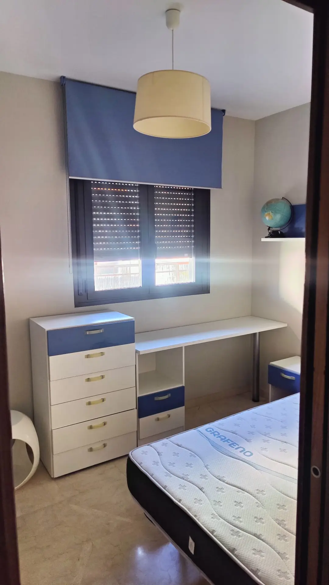 Dormitorio con escritorio – Venta piso Córdoba Zona Hospital Quirón