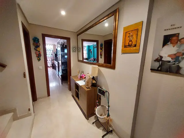 Recibidor con espejo – Casa en Venta San Rafael de la Albaida