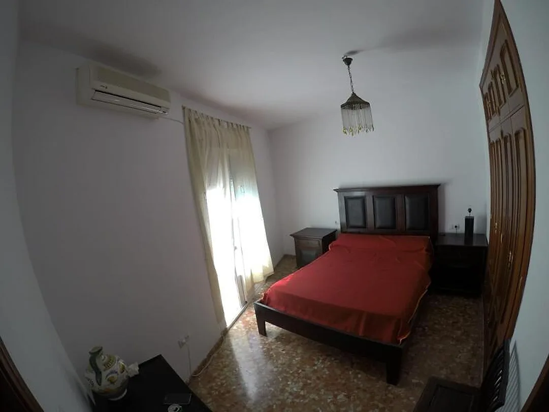 Dormitorio con aire acondicionado – Casa en Venta en Almodóvar del Río