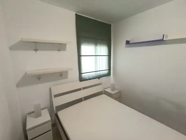Dormitorio con cama individual – Venta piso en Maruja Cazalla Córdoba