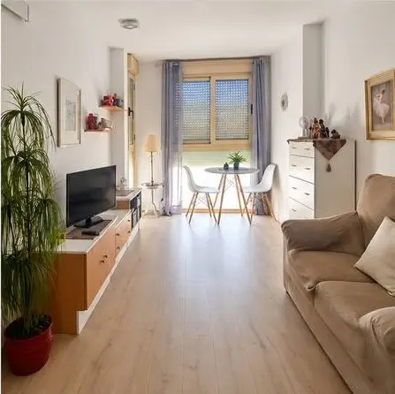 Salón luminoso del apartamento en venta en Ciudad Jardín, Córdoba
