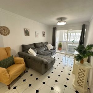 Apartamento en venta con alquiler con opción a compra en San Luis de Sabinillas Manilva